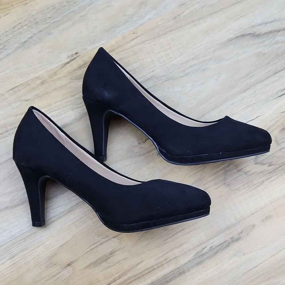 🩵NWOB Dream Pairs Black City Suede Heels Size 8